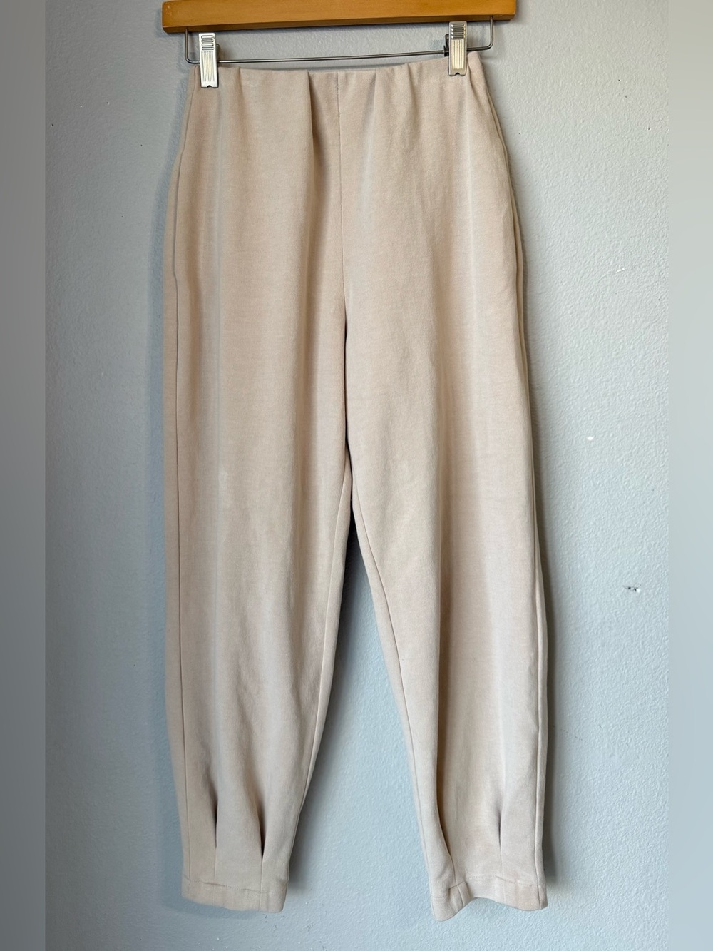 Zara Knit Beige Barrel-Leg Jogger Pants Women’s Size Small Elastic Waist